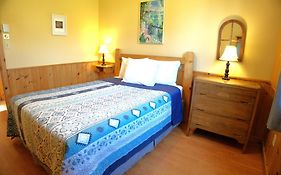Upper Clements Cottages & Rv Park